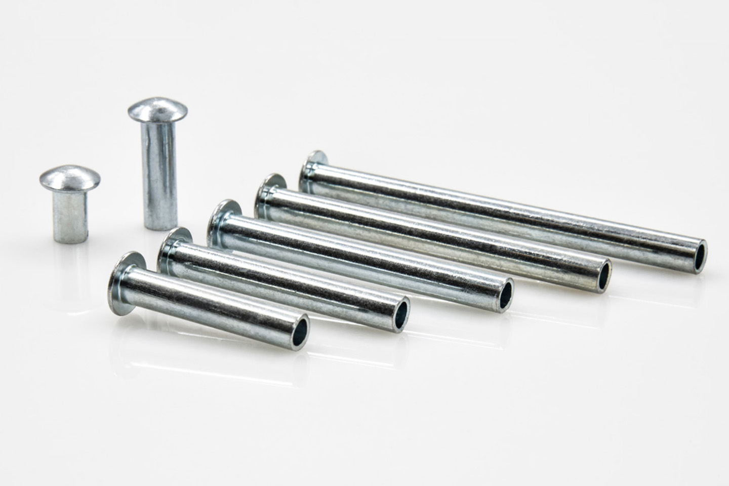 Piloni_Rivetti_Standard_01_PhAglaia
